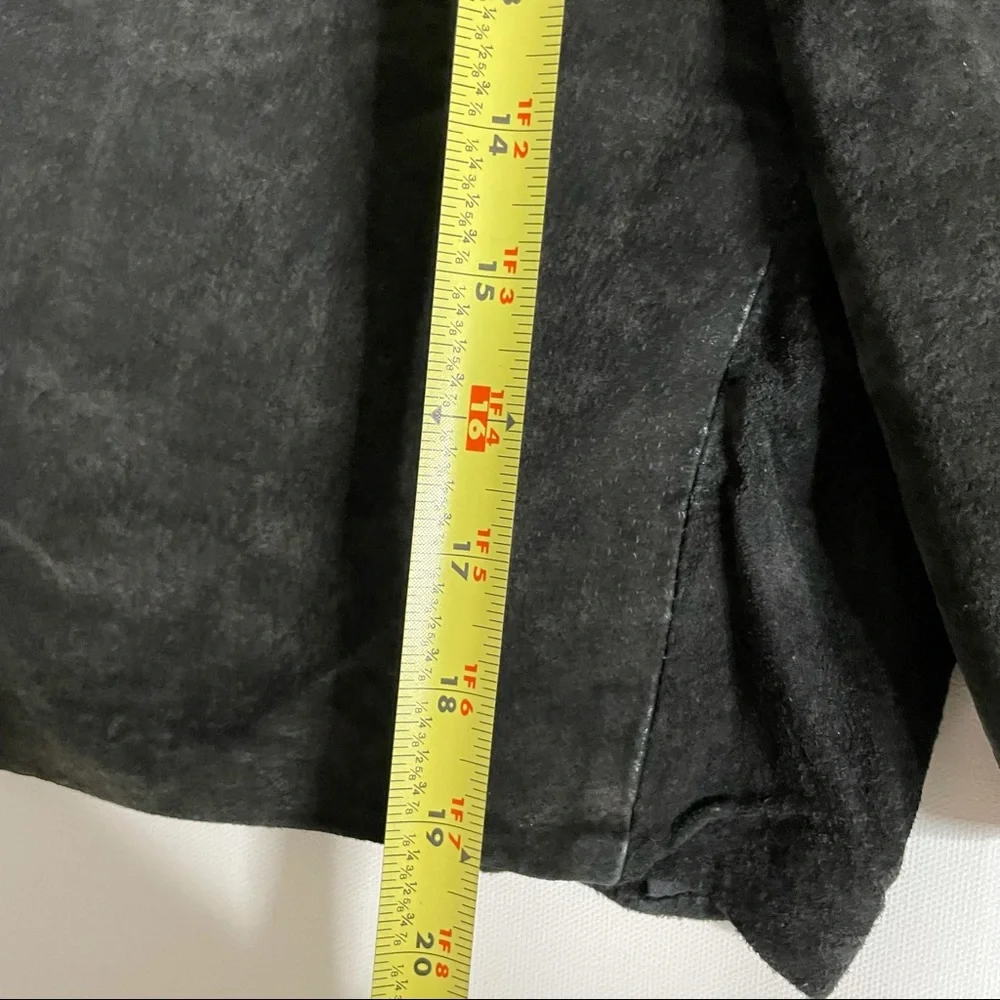 Water Collection High Waist Leather Shorts - Picture 7 of 7